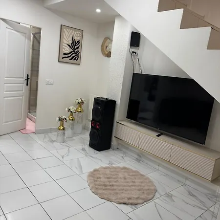 Maison Exceptionnelle Holiday home Limeil-Brevannes